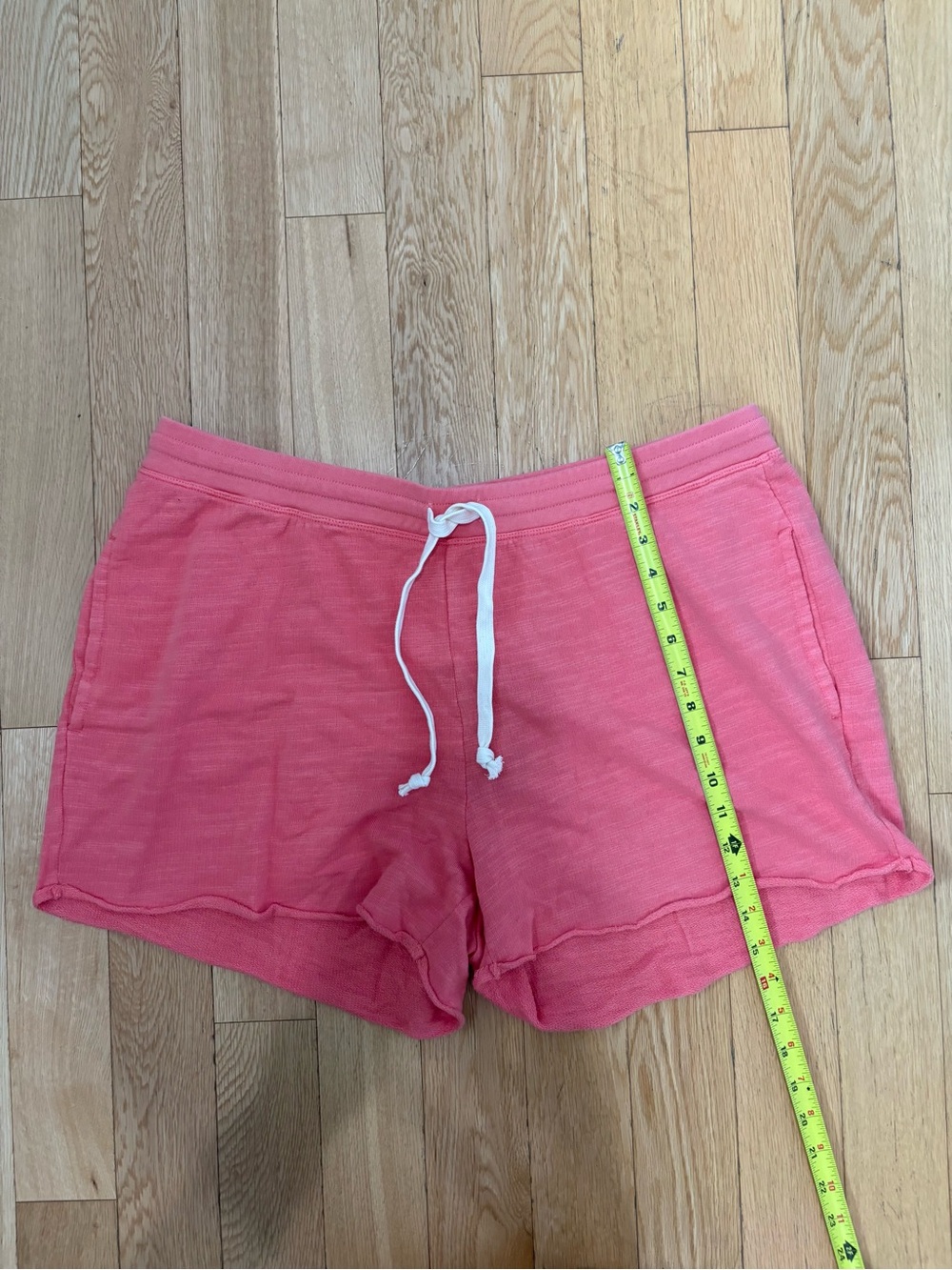 Crew NWT Vintage Cotton Terry Cutoff Shorts Tuscan Coral XL Coastal - Picture 6 of 8